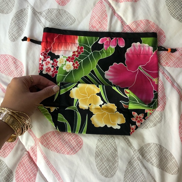 Handmade Jawstring Bag - Picture 2 of 4